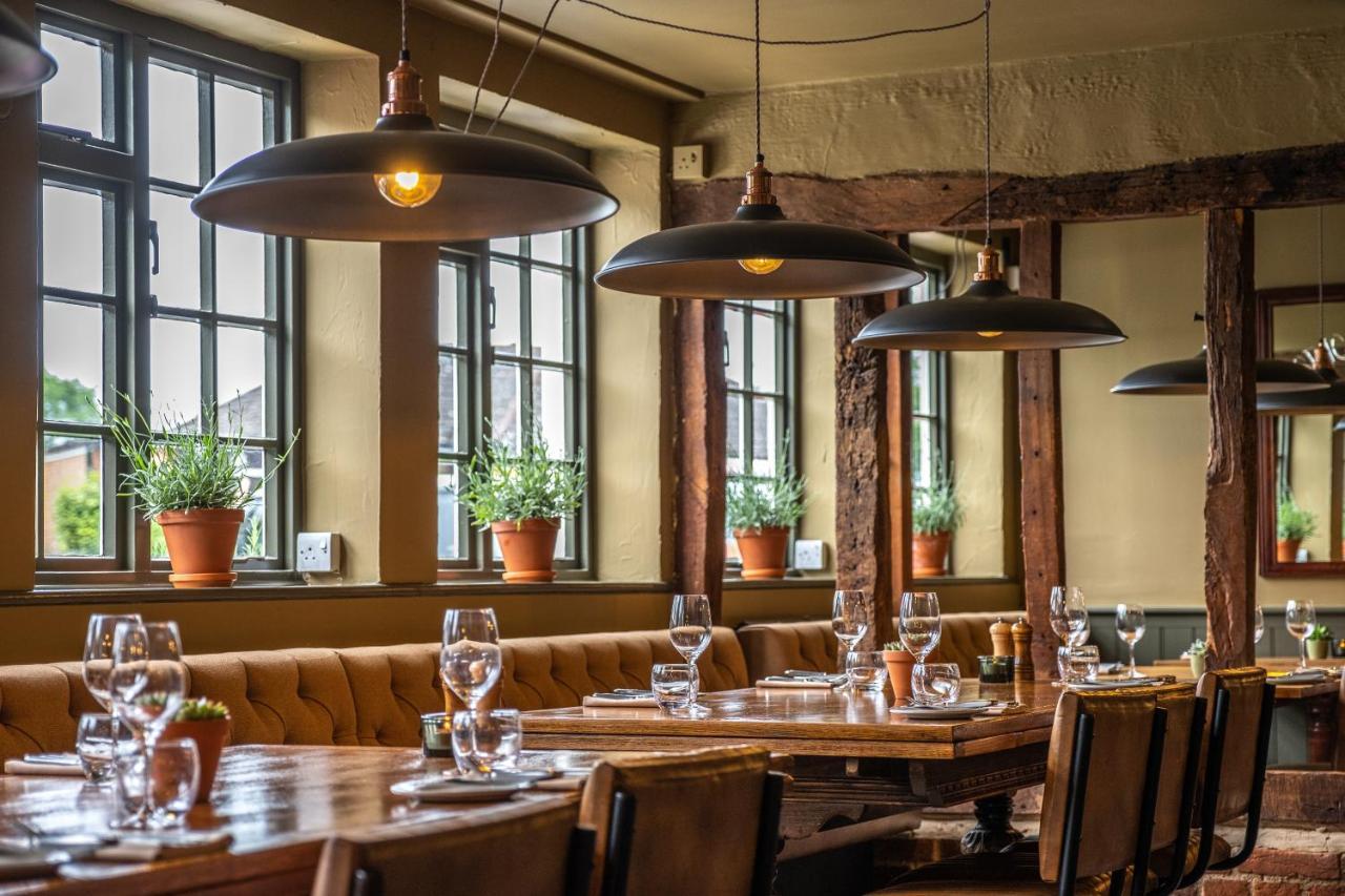 The Cricketers Clavering Bagian luar foto