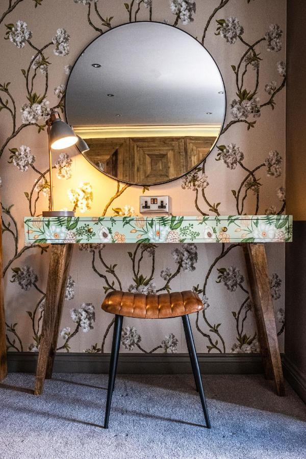 The Cricketers Clavering Bagian luar foto